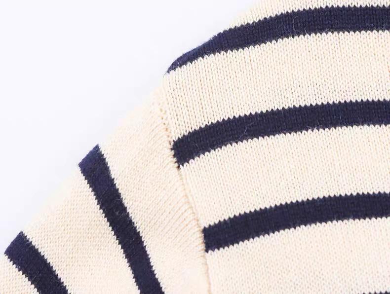 RUFFLE TRIM CARDIGAN