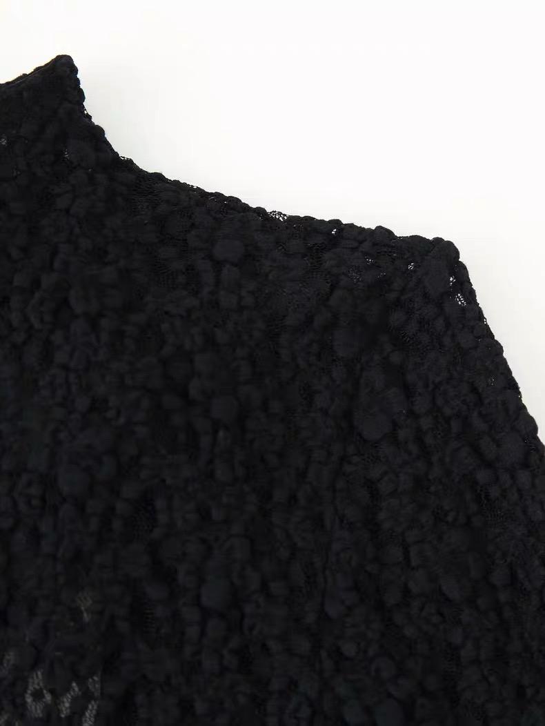 LACE MOCK NECK BODYSUIT