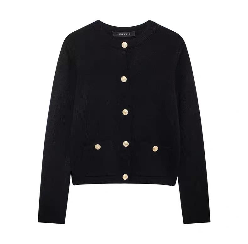 PEARL BUTTON KNIT CARDIGAN