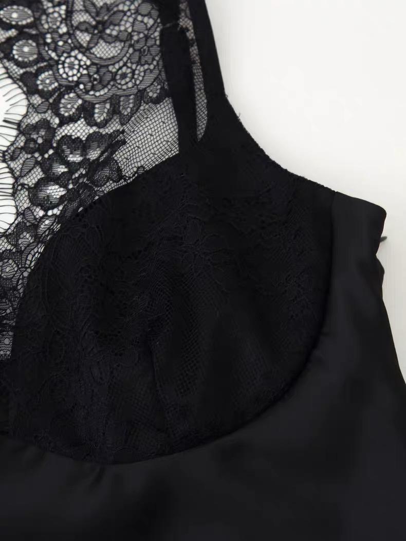 LACE TRIM PEPLUM CAMI