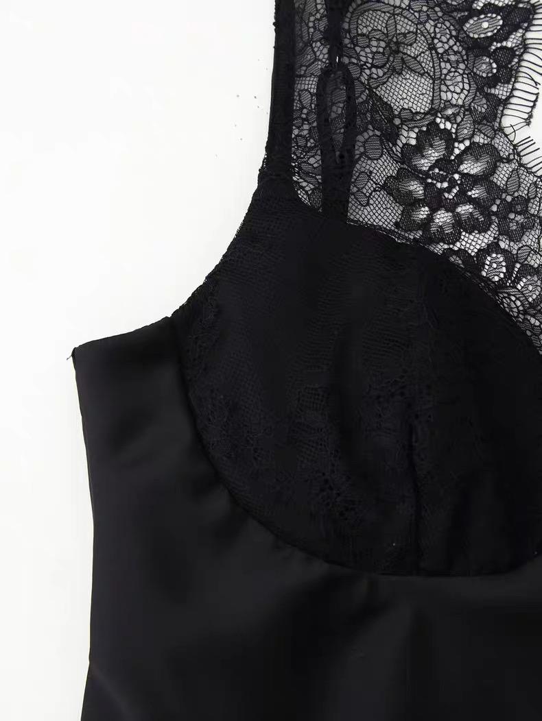 LACE TRIM PEPLUM CAMI