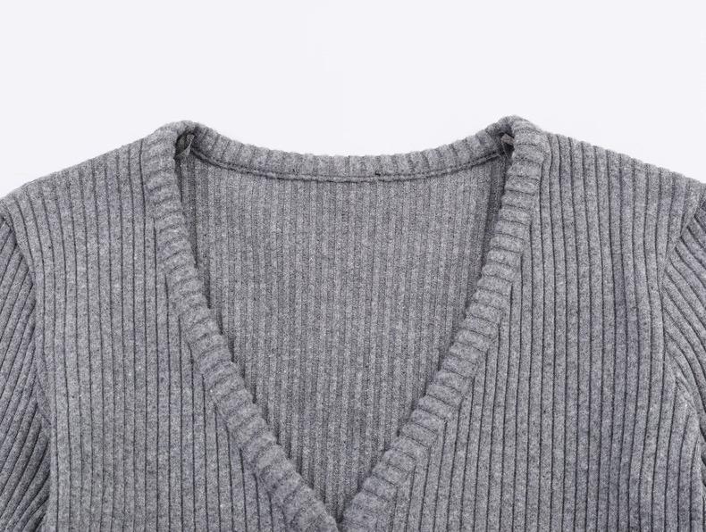 RUFFLE TRIM KNIT CARDIGAN